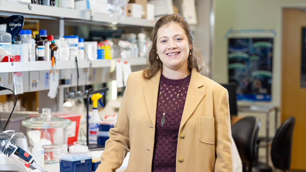 Serena (Banu) Gumuslogu, PhD pictured in lab